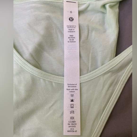 LULULEMON In Pistachio Green Shoulder YOGA tank NWT, Size 6 - Picture 10 of 11